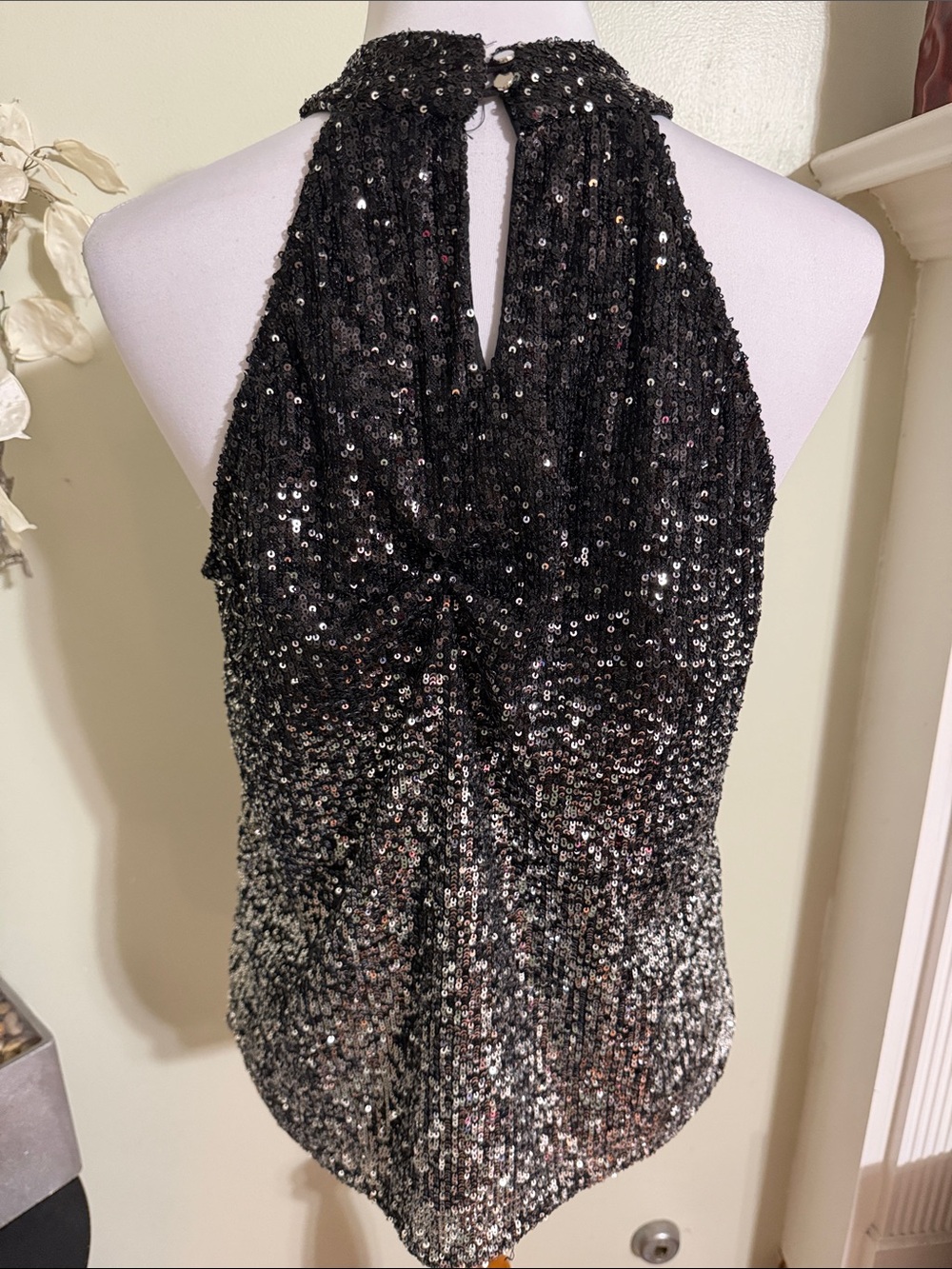 Cable & Gauge Black Sequin Halter Neck Top - Picture 3 of 5